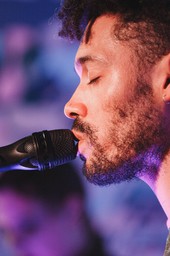 Exploding Rainbow Orchestra performer. Photo taken by Max Hudson Cao.